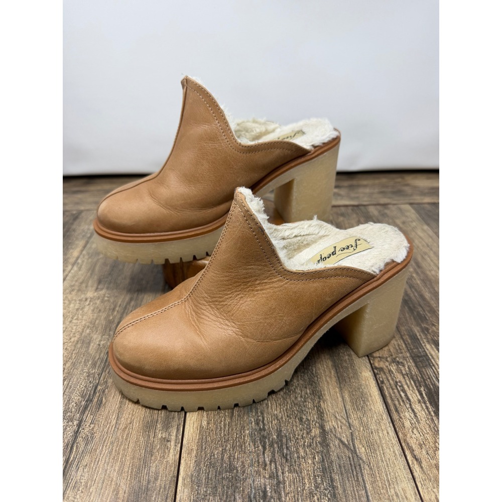 Free People Women Tan Leather Faux Fur Lined Platform Lug Sole Mules Size 37